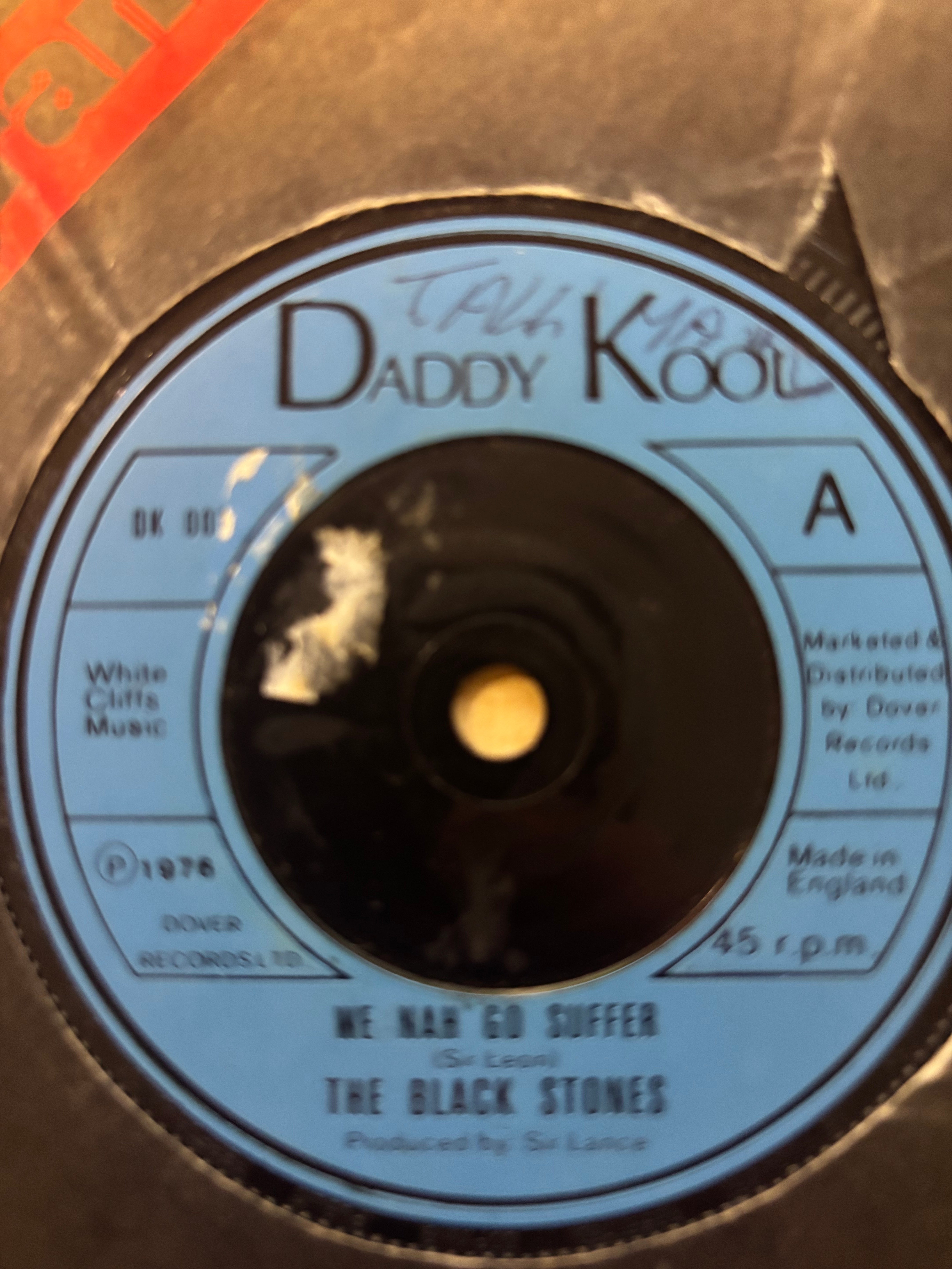 The Blackstones : We Nah Go Suffer (7")