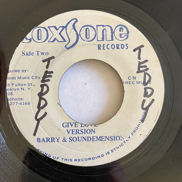 Barry Brown : Give Love (7")