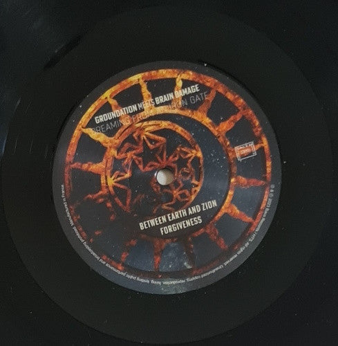 Groundation Meets Brain Damage (2) : Dreaming From An Iron Gate (2xLP, Album)