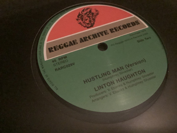 Linton Haughton : Hustling Man  (12", RE)