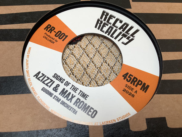 Azizzi Romeo & Max Romeo feat. Guiding Star Orchestra : Signs Of The Time  (7")