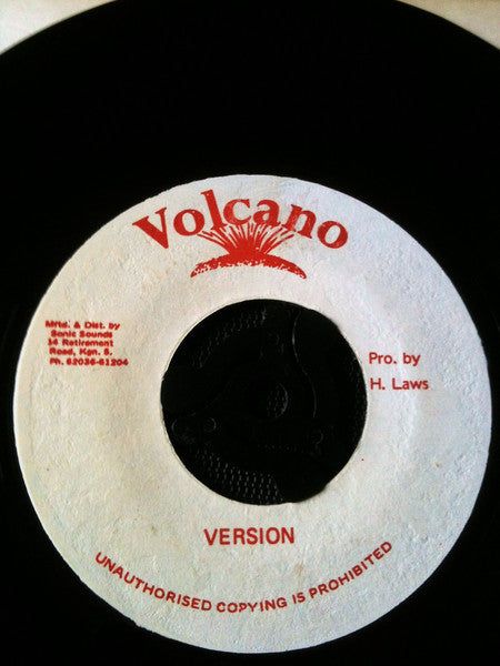 Barrington Levy : 21 Girls Salute (7")