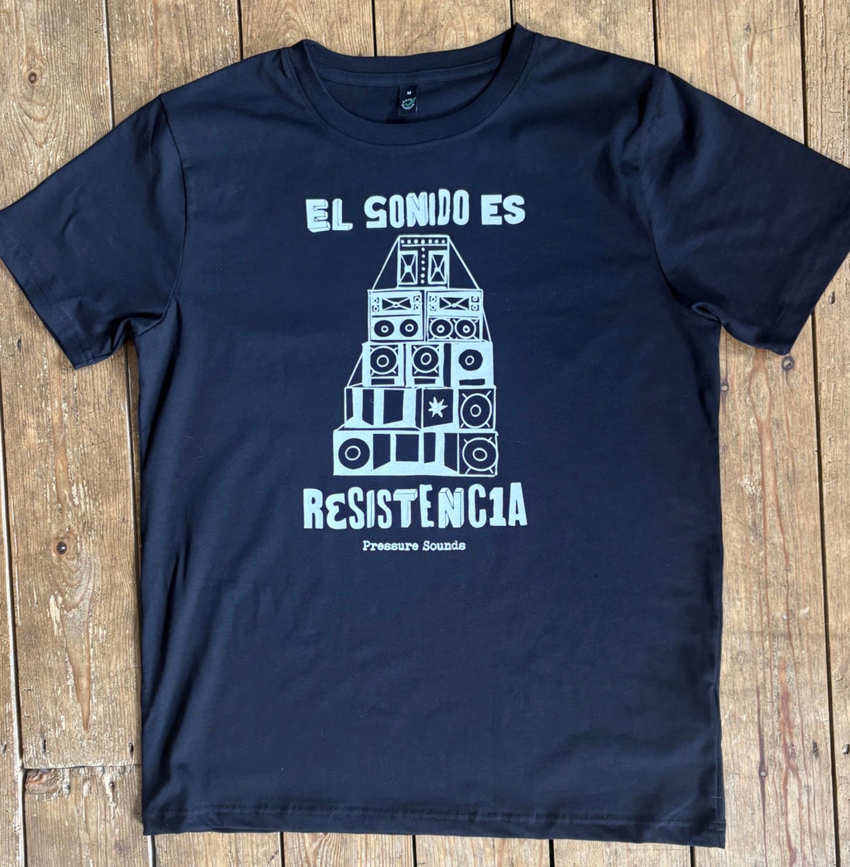 El Sonido Es Resistencia T-Shirt