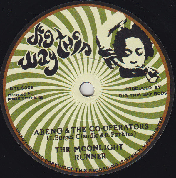 Abeng (2) & The Co-operators (5) : The Moonlight Runner (7", Ltd)